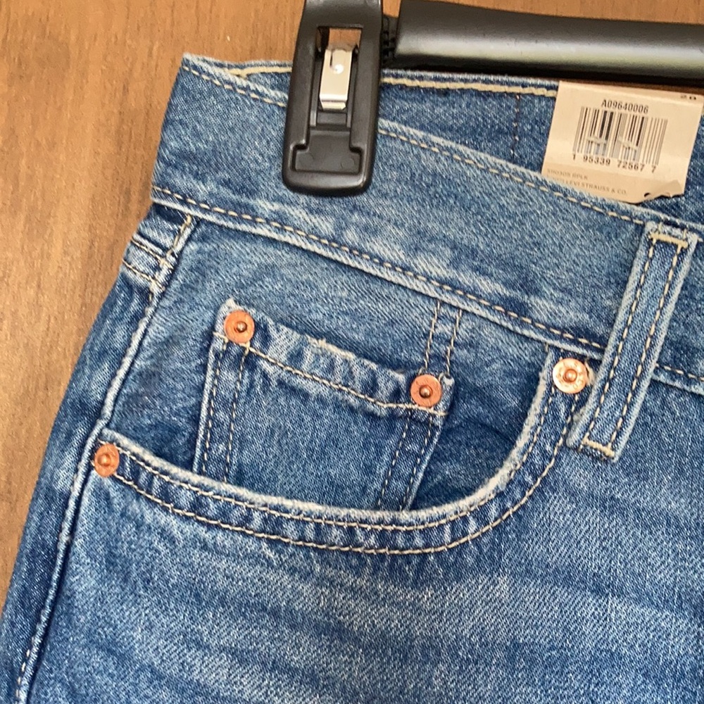 Relisted Levi’s low pro distressed midrise straight leg cotton jean size 28 - Picture 7 of 16